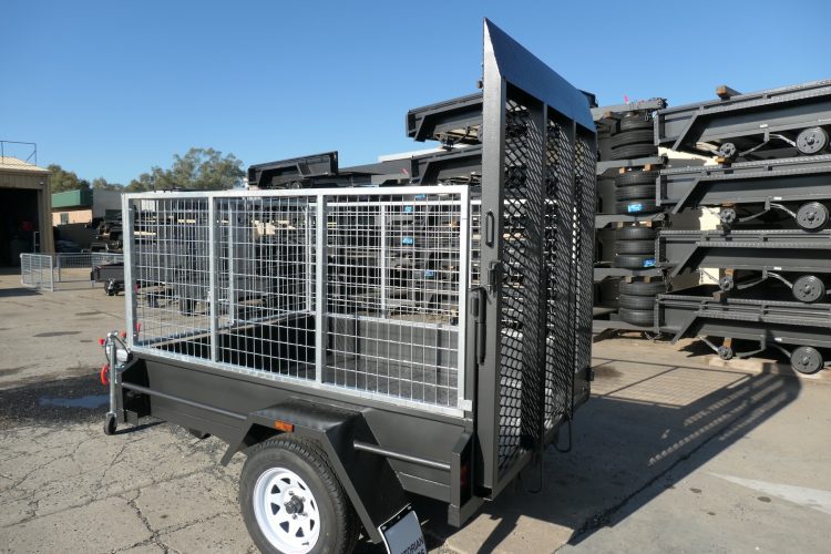 7x5 Single Axle Gardening Trailer with Cage and Drop Ramp 1000 KG ATM 3