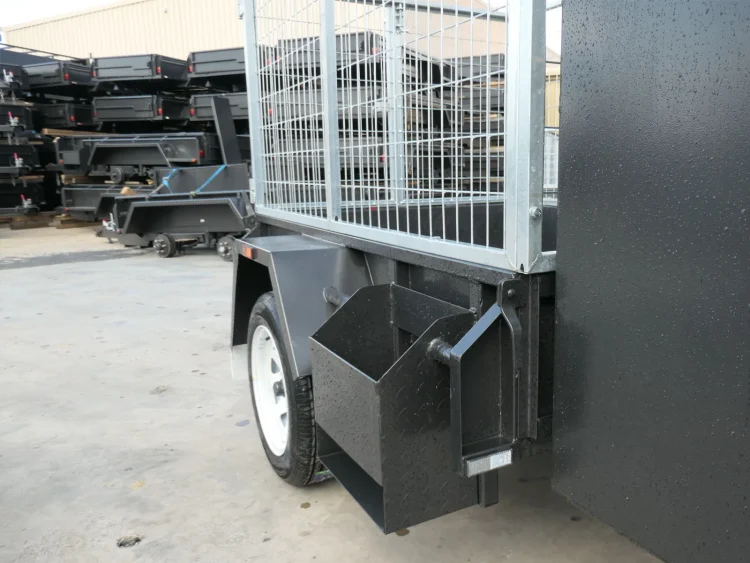6x4 gardening trailer with cage and mower box 1