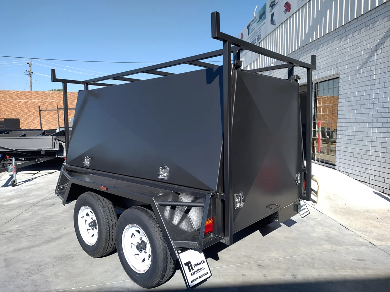 8x5 one piece tradesman trailer for sale NSW with rear lift up door 3