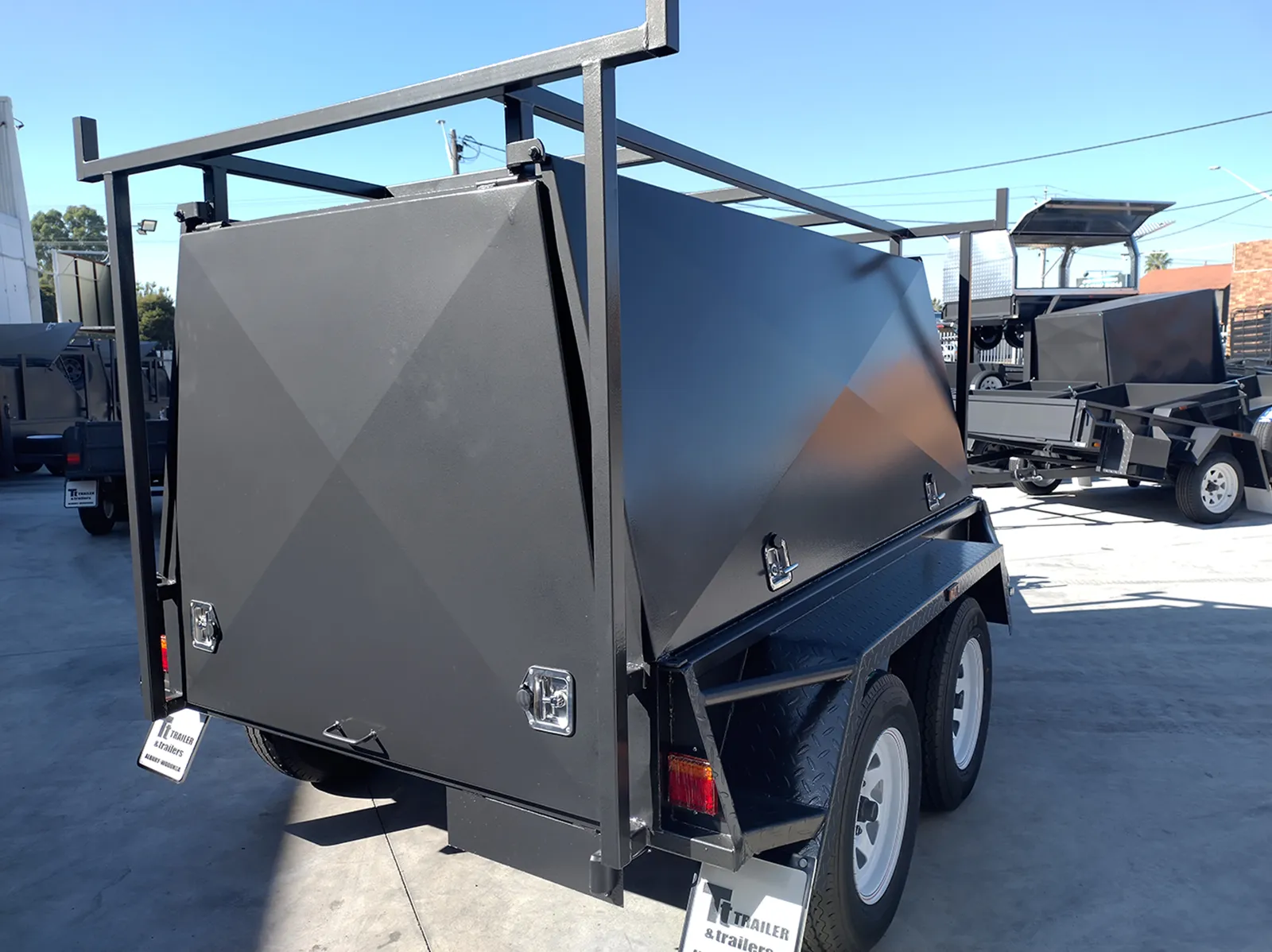 8x5 one piece tradesman trailer for sale NSW with rear lift up door 5