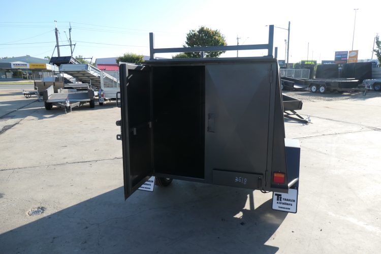6x4 Van Trailer 4ft high ladder racks for Sale Wagga Wagga NSW 7