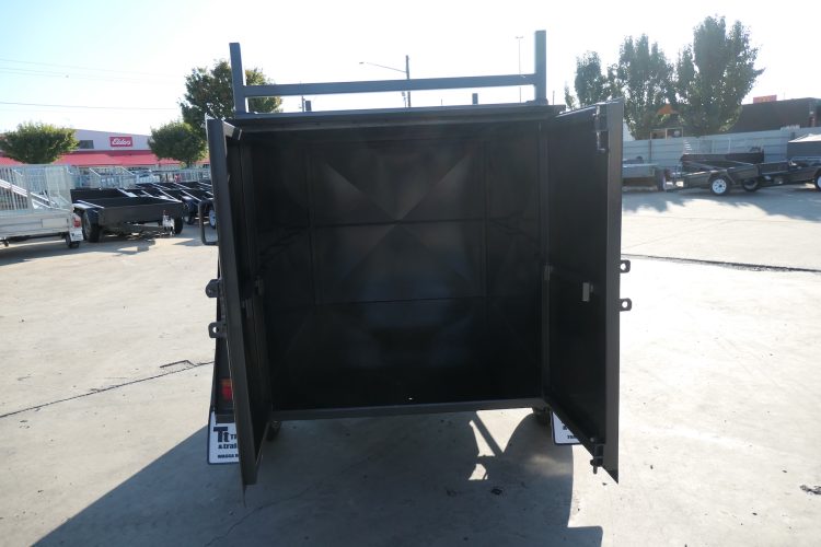 6x4 Van Trailer 4ft high ladder racks for Sale Wagga Wagga NSW 8